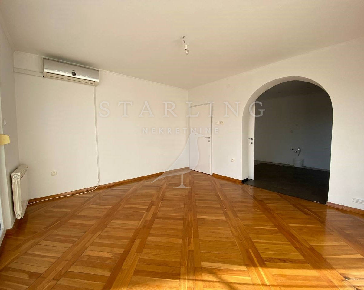 Квартира, 1206 м², 169 292$ — FAKTOR