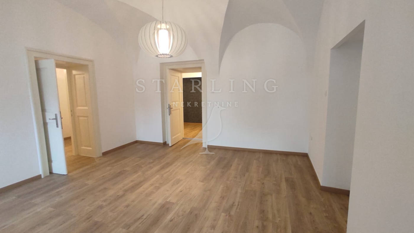 Квартира, 819 м², 298 865$ — FAKTOR