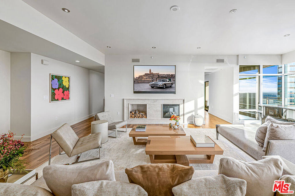 Квартира, 4450 м², 13 995 000$ — FAKTOR