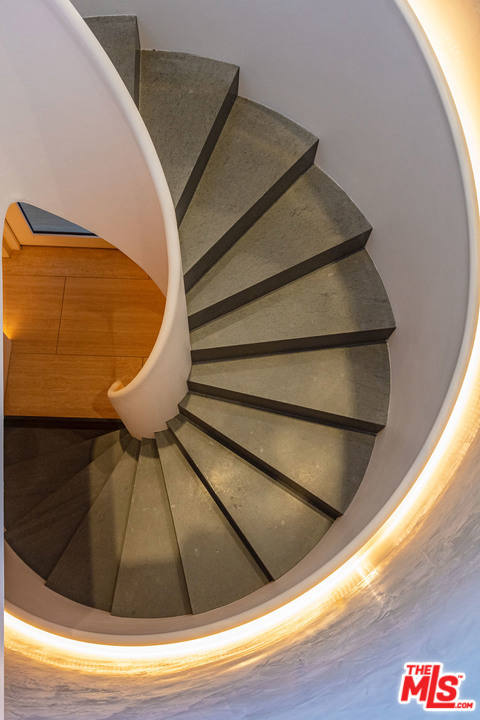 Квартира, 3880 м², 13 950 000$ — FAKTOR