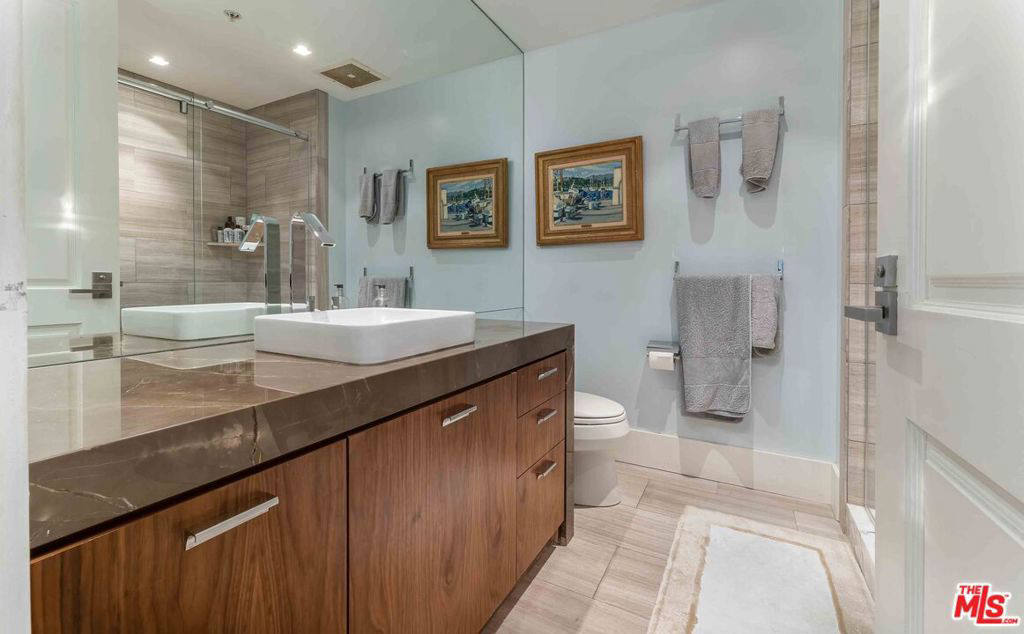 Квартира, 2776 м², 2 499 000$ — FAKTOR