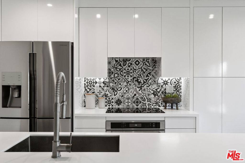 Квартира, 662 м², 749 000$ — FAKTOR
