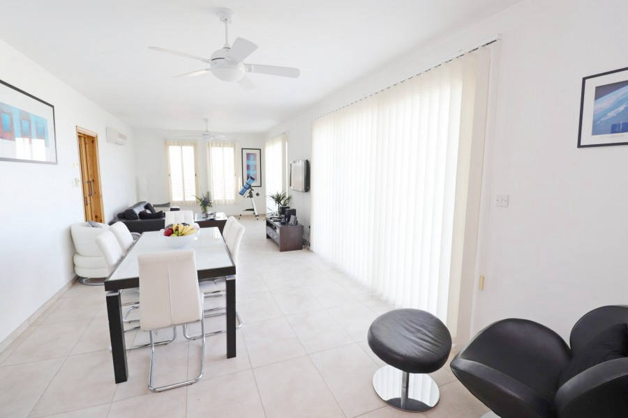 Квартира, 1173 м², 275 000$ — FAKTOR