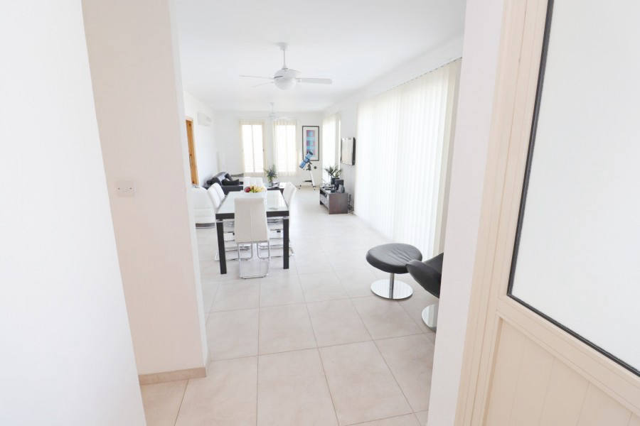 Квартира, 1173 м², 275 000$ — FAKTOR