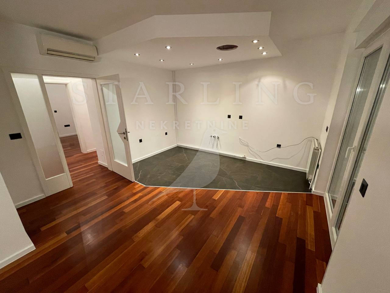 Квартира, 1034 м², 213 475$ — FAKTOR