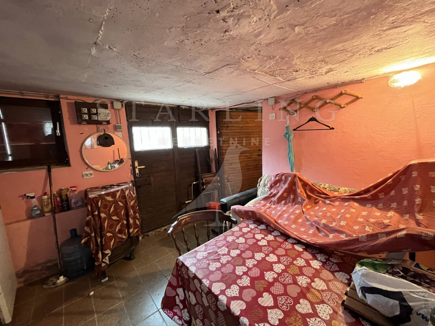 Дом, 592 м², 20 320$ — FAKTOR