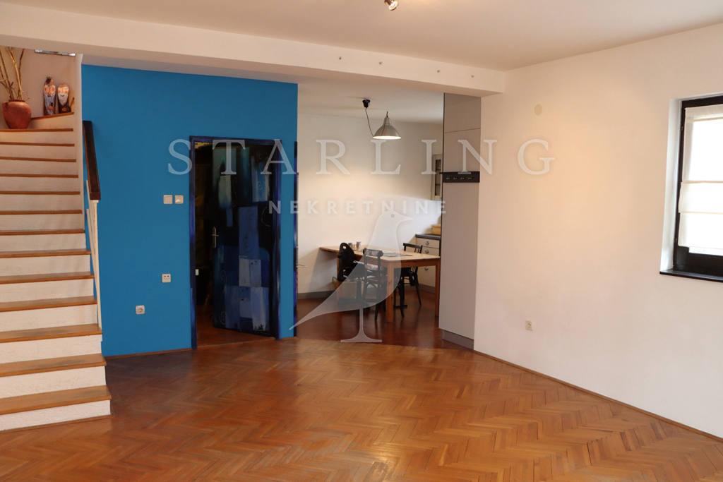 Квартира, 1023 м², 160 440$ — FAKTOR