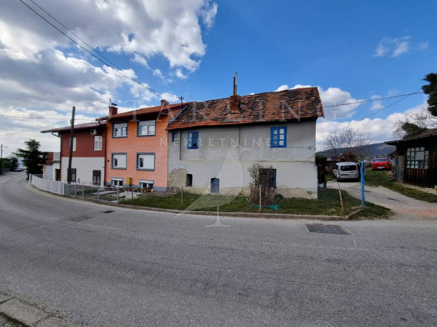 Будинок, 1302 м², 105 877$ — FAKTOR