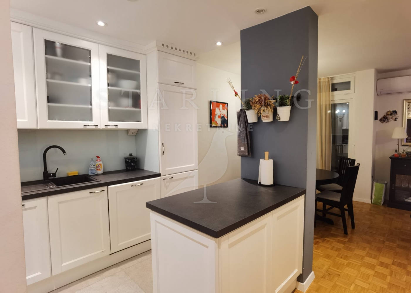 Квартира, 668 м², 196 093$ — FAKTOR