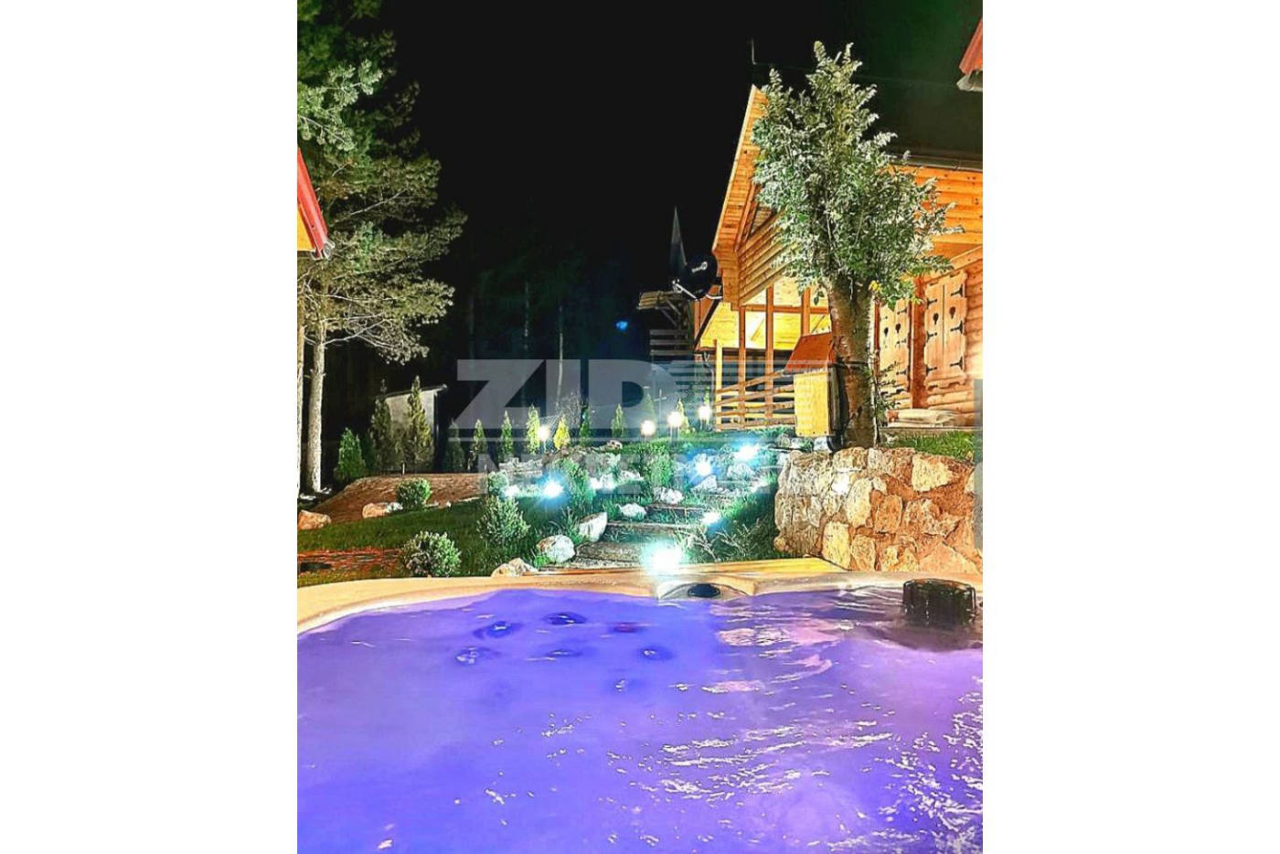 Будинок, 861 м², 120 000$ — FAKTOR