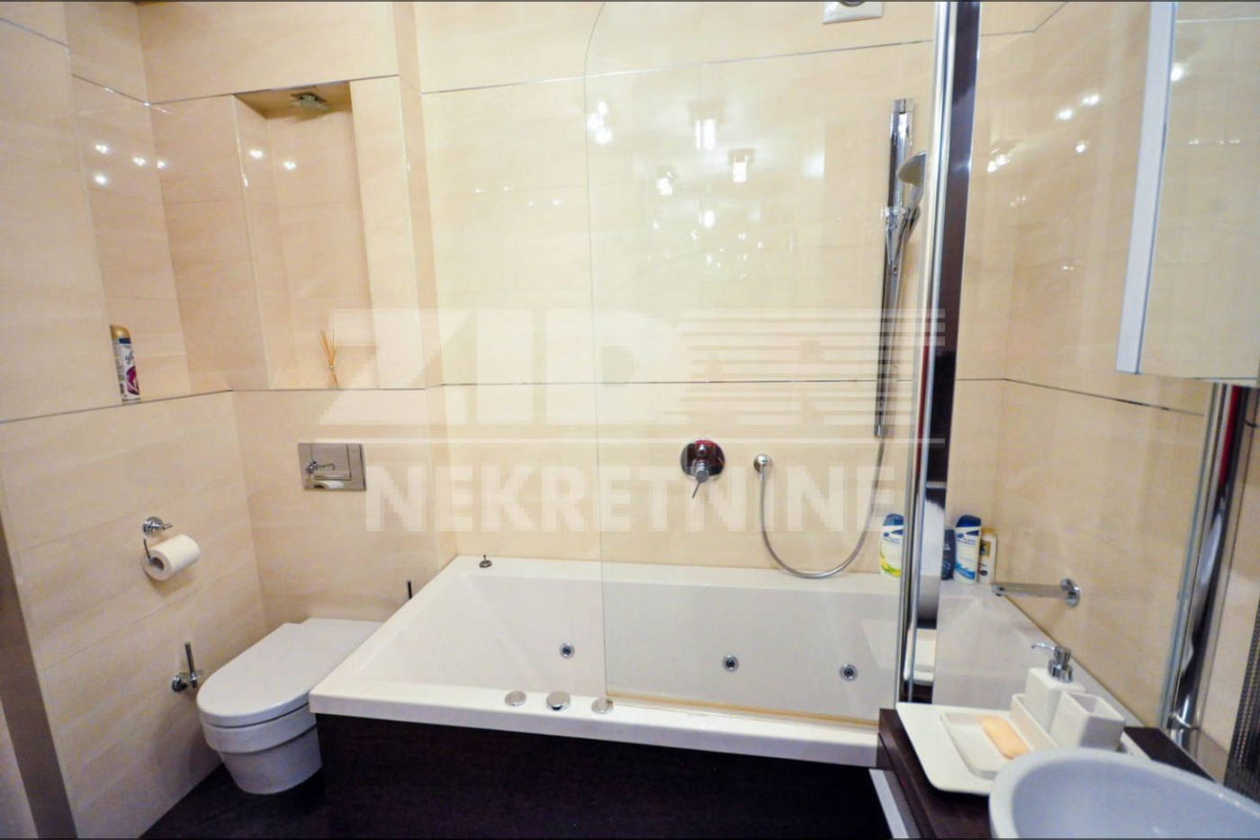 Квартира, 1389 м², 491 230$ — FAKTOR