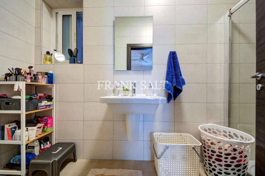 Квартира, 1324 м², 365 000$ — FAKTOR