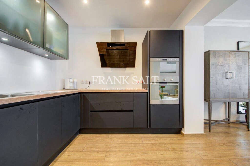 Квартира, 2174 м², 1 475 000$ — FAKTOR