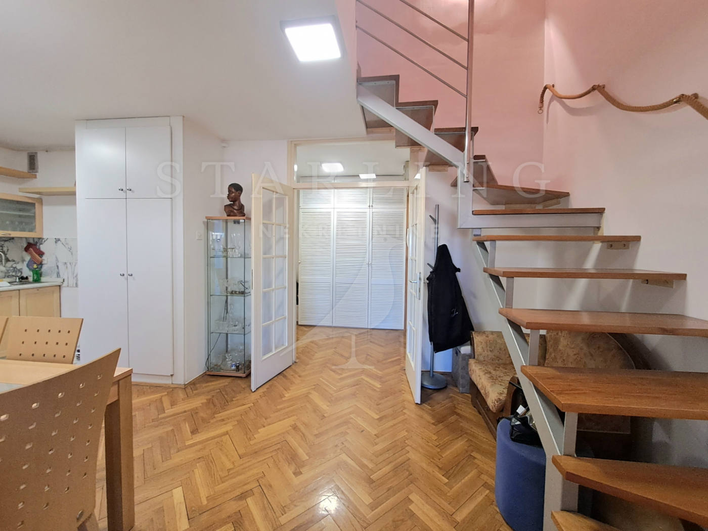 Квартира, 969 м², 267 400$ — FAKTOR