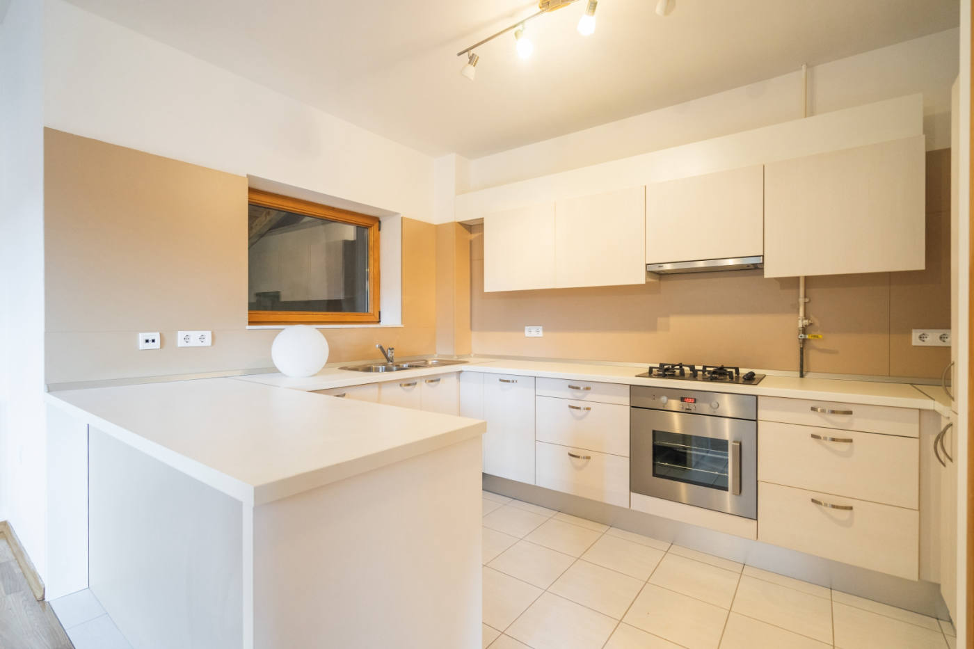 Квартира, 1550 м², 392 758$ — FAKTOR