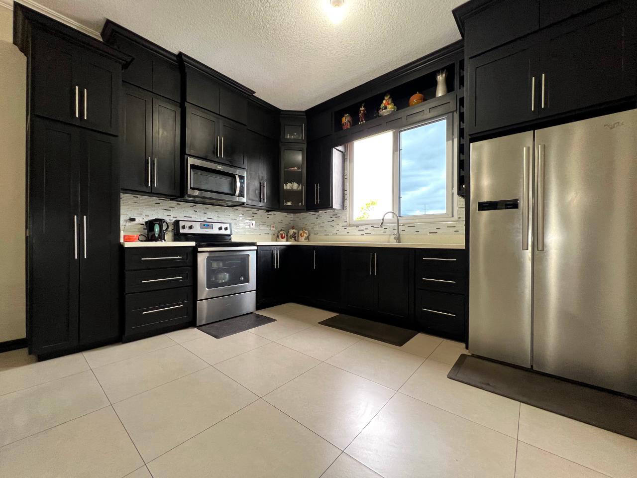 Квартира, 2293 м², 389 838$ — FAKTOR