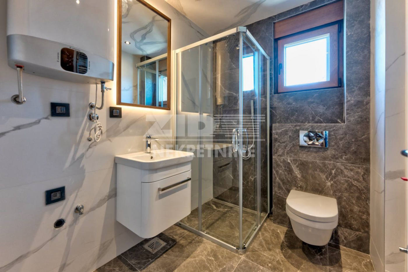 Квартира, 1130 м², 229 000$ — FAKTOR