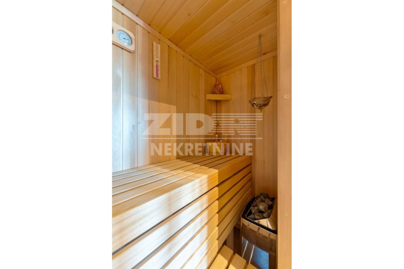 Квартира, 1130 м², 229 000$ — FAKTOR