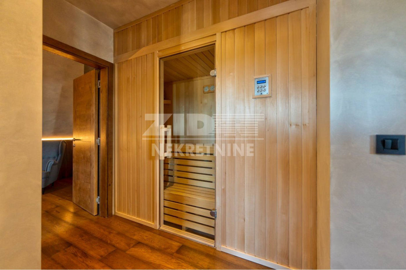 Квартира, 1130 м², 229 000$ — FAKTOR