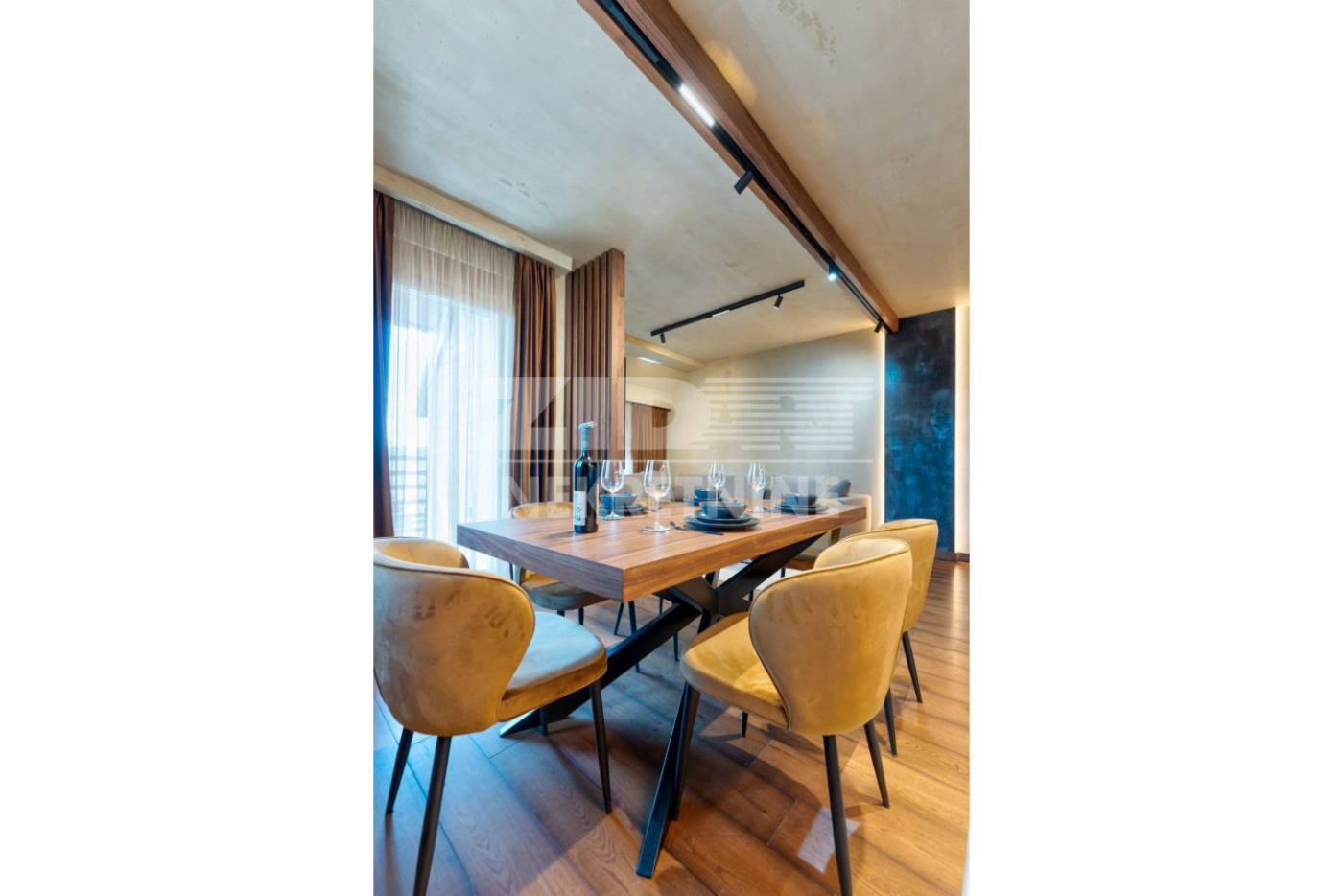 Квартира, 1130 м², 229 000$ — FAKTOR