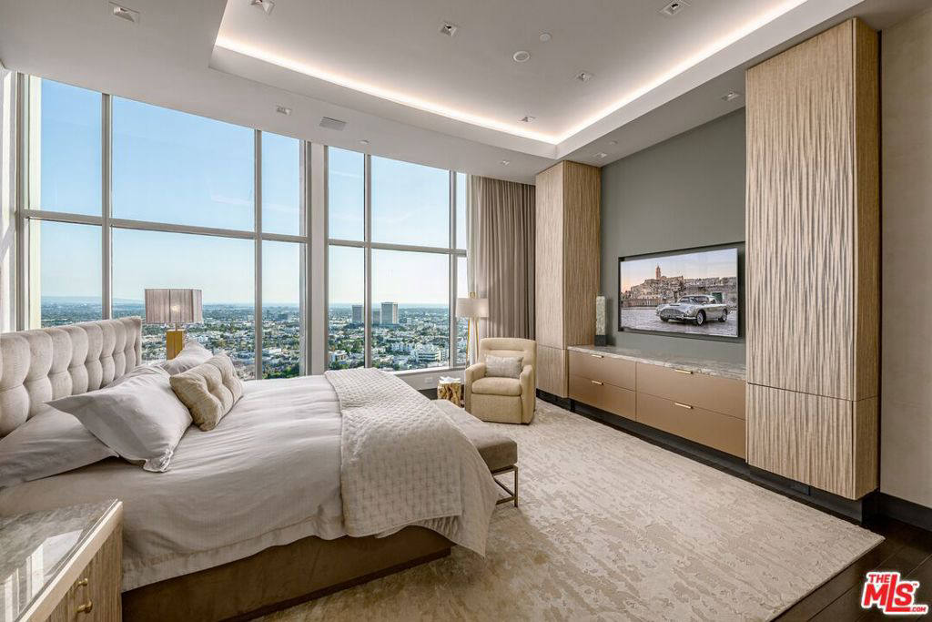 Квартира, 5283 м², 14 000 000$ — FAKTOR