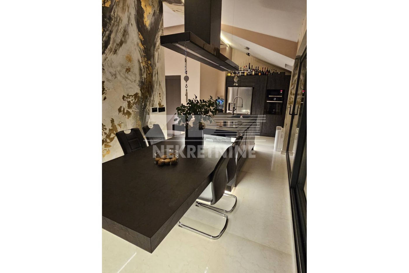 Квартира, 1679 м², 820 000$ — FAKTOR