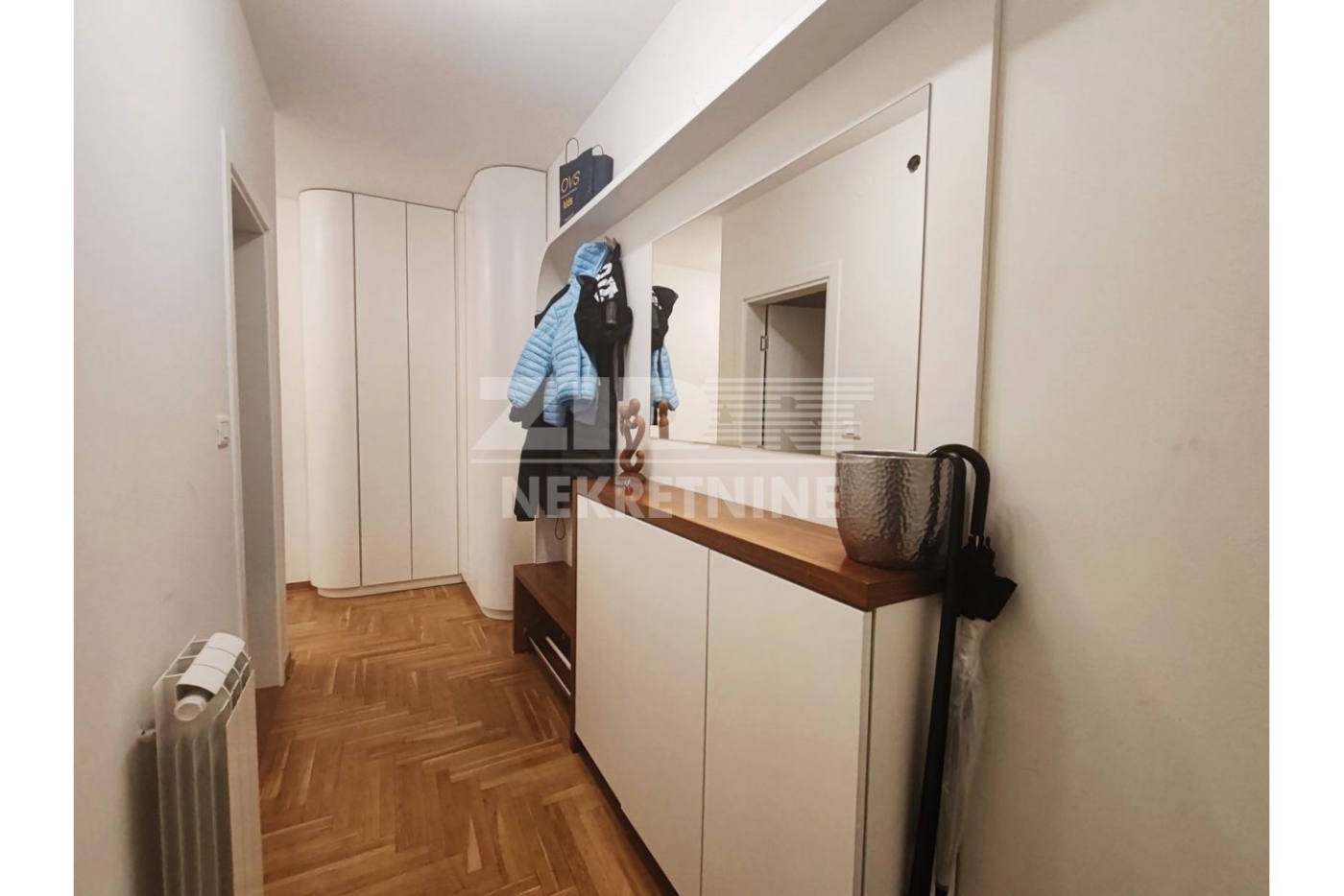 Квартира, 1033 м², 275 000$ — FAKTOR