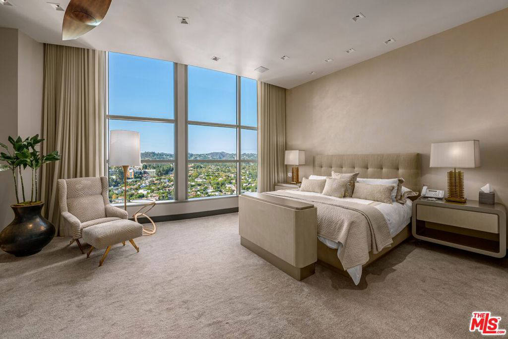 Квартира, 5283 м², 14 000 000$ — FAKTOR