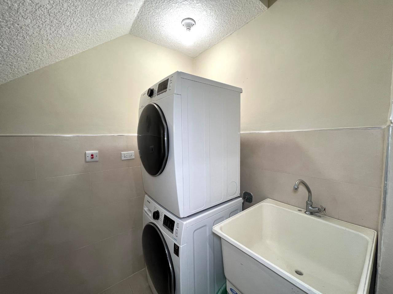 Квартира, 2293 м², 389 838$ — FAKTOR
