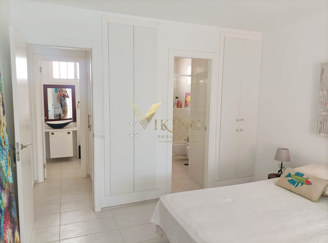 Квартира, 861 м², 295 000$ — FAKTOR