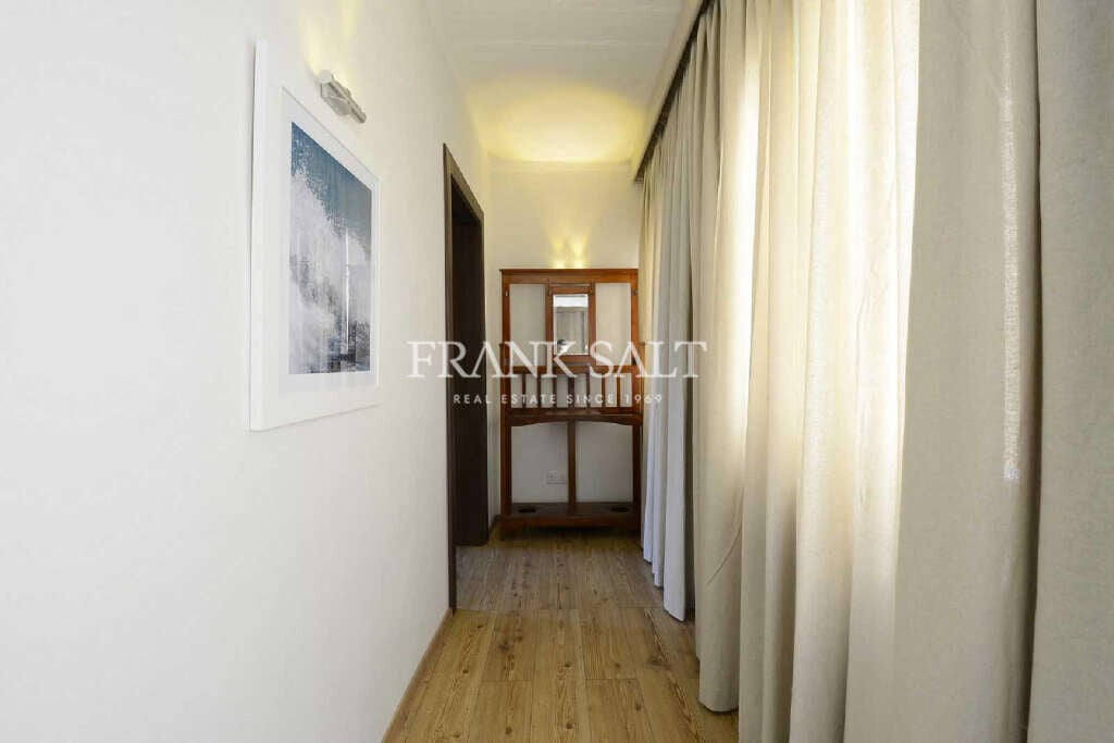 Квартира, 1076 м², 890 000$ — FAKTOR