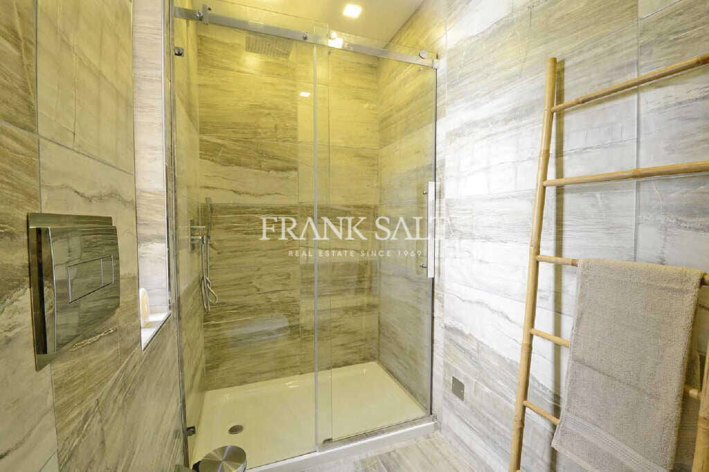 Квартира, 1076 м², 890 000$ — FAKTOR