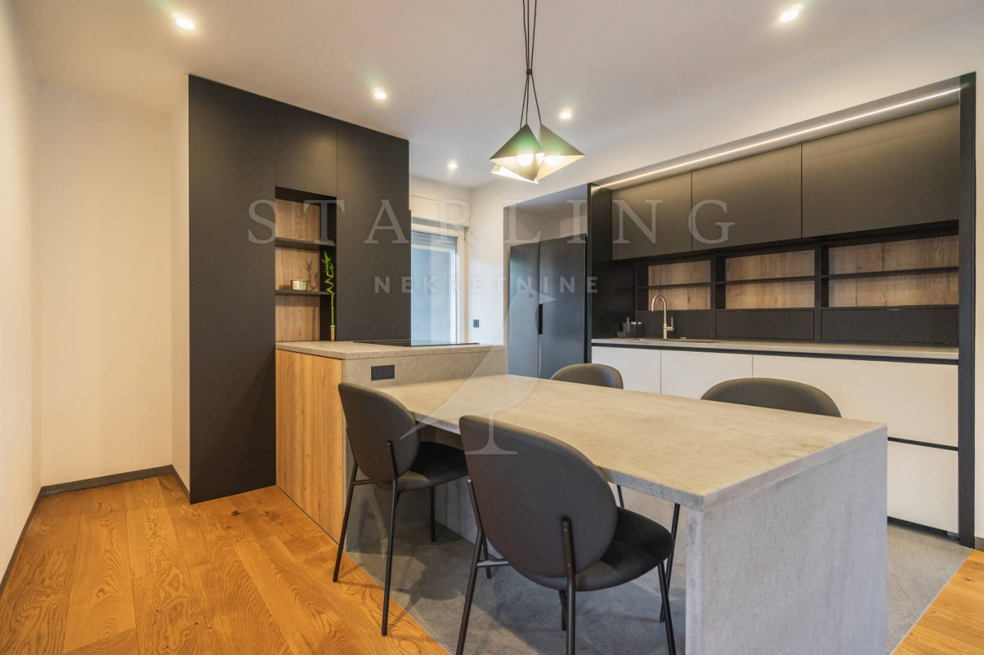 Квартира, 1120 м², 416 277$ — FAKTOR