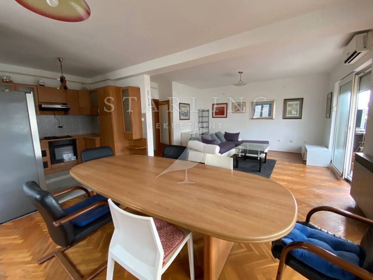 Квартира, 1357 м², 278 655$ — FAKTOR