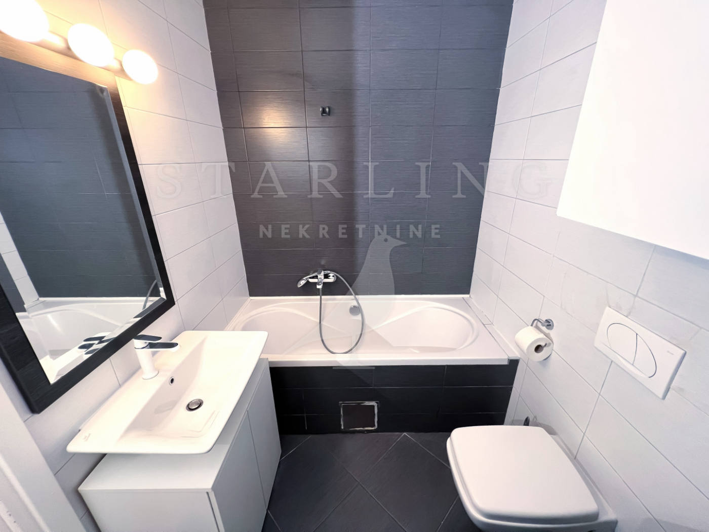 Квартира, 646 м², 185 590$ — FAKTOR