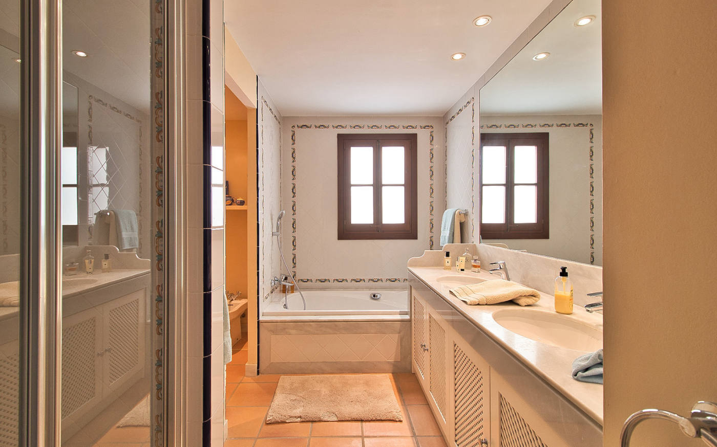 Квартира, 1517 м², 1 338 340$ — FAKTOR