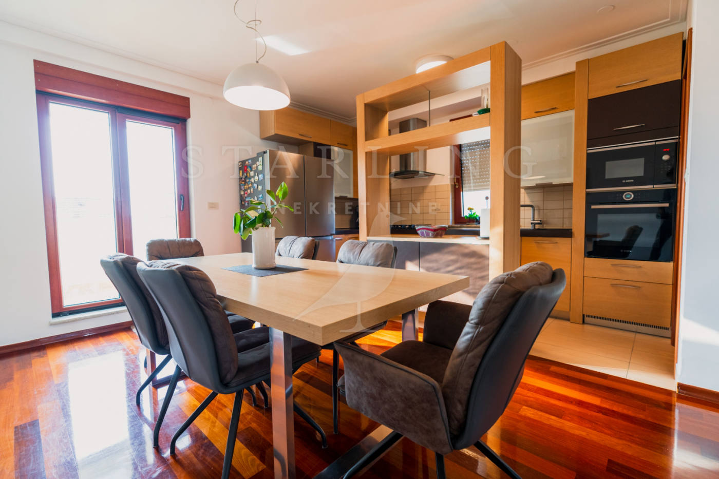 Квартира, 2046 м², 586 636$ — FAKTOR