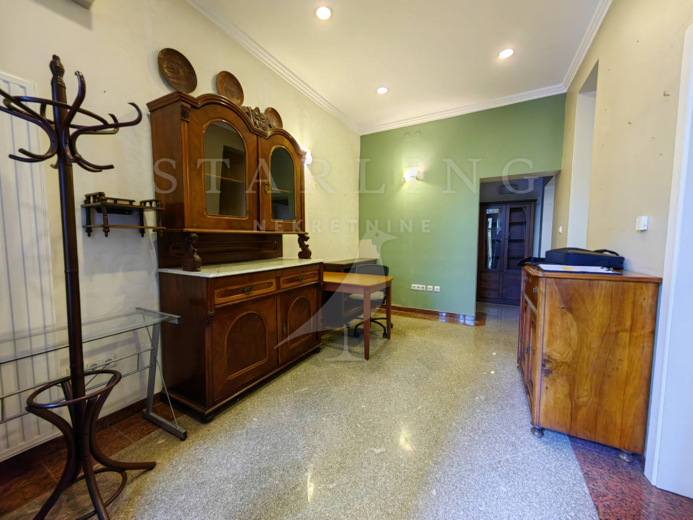 Квартира, 678 м², 205 832$ — FAKTOR