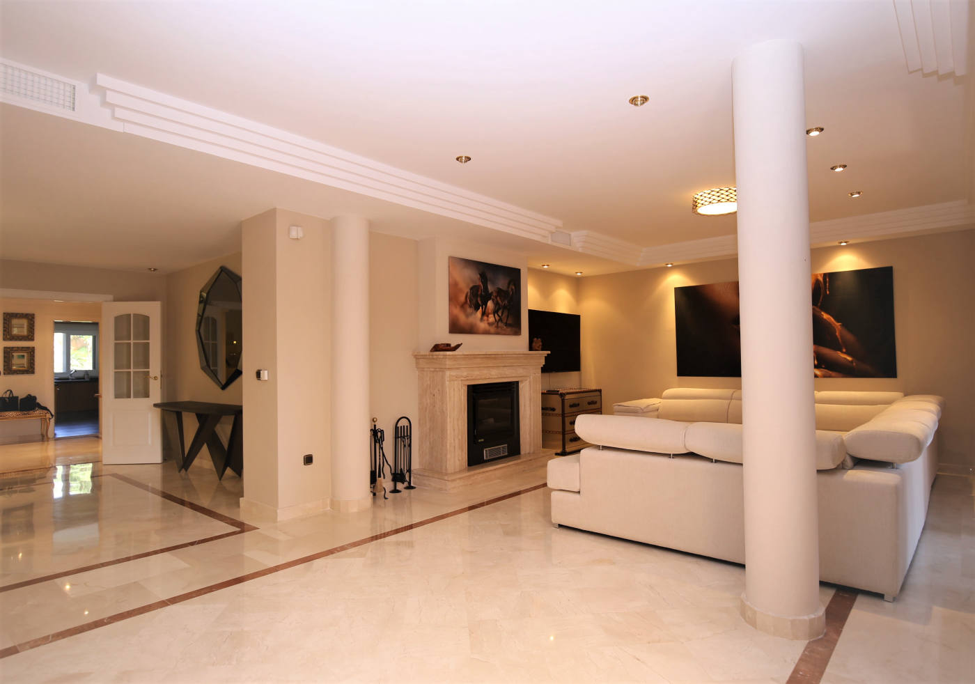 Квартира, 2508 м², 1 617 792$ — FAKTOR