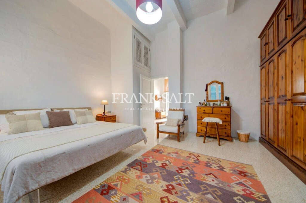 Квартира, 2207 м², 1 650 000$ — FAKTOR