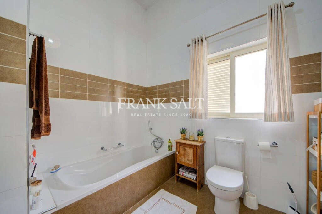 Квартира, 2207 м², 1 650 000$ — FAKTOR