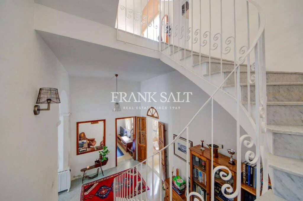 Квартира, 2207 м², 1 650 000$ — FAKTOR
