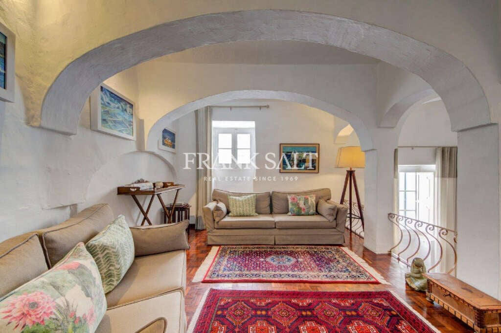Квартира, 2207 м², 1 650 000$ — FAKTOR