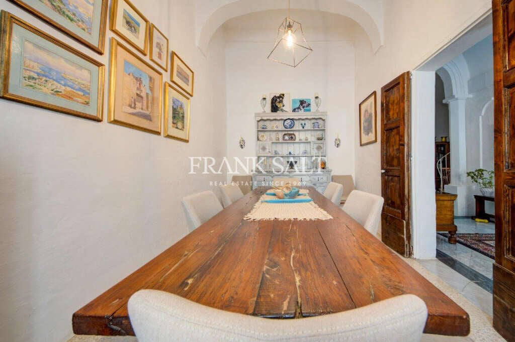 Квартира, 2207 м², 1 650 000$ — FAKTOR
