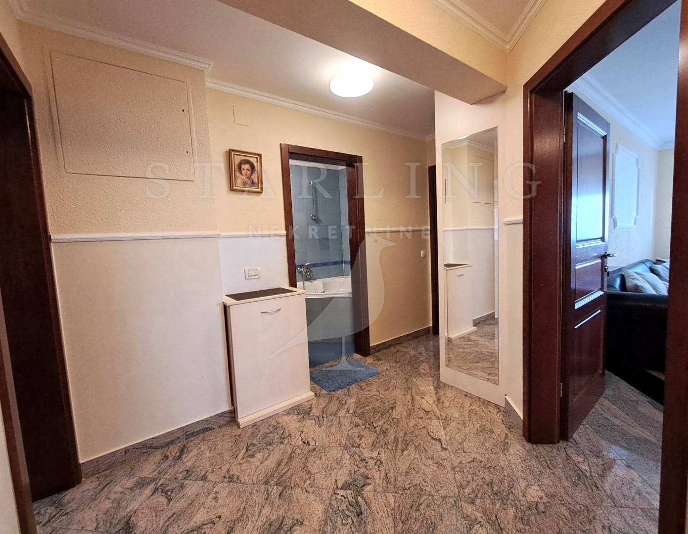 Квартира, 1163 м², 219 268$ — FAKTOR