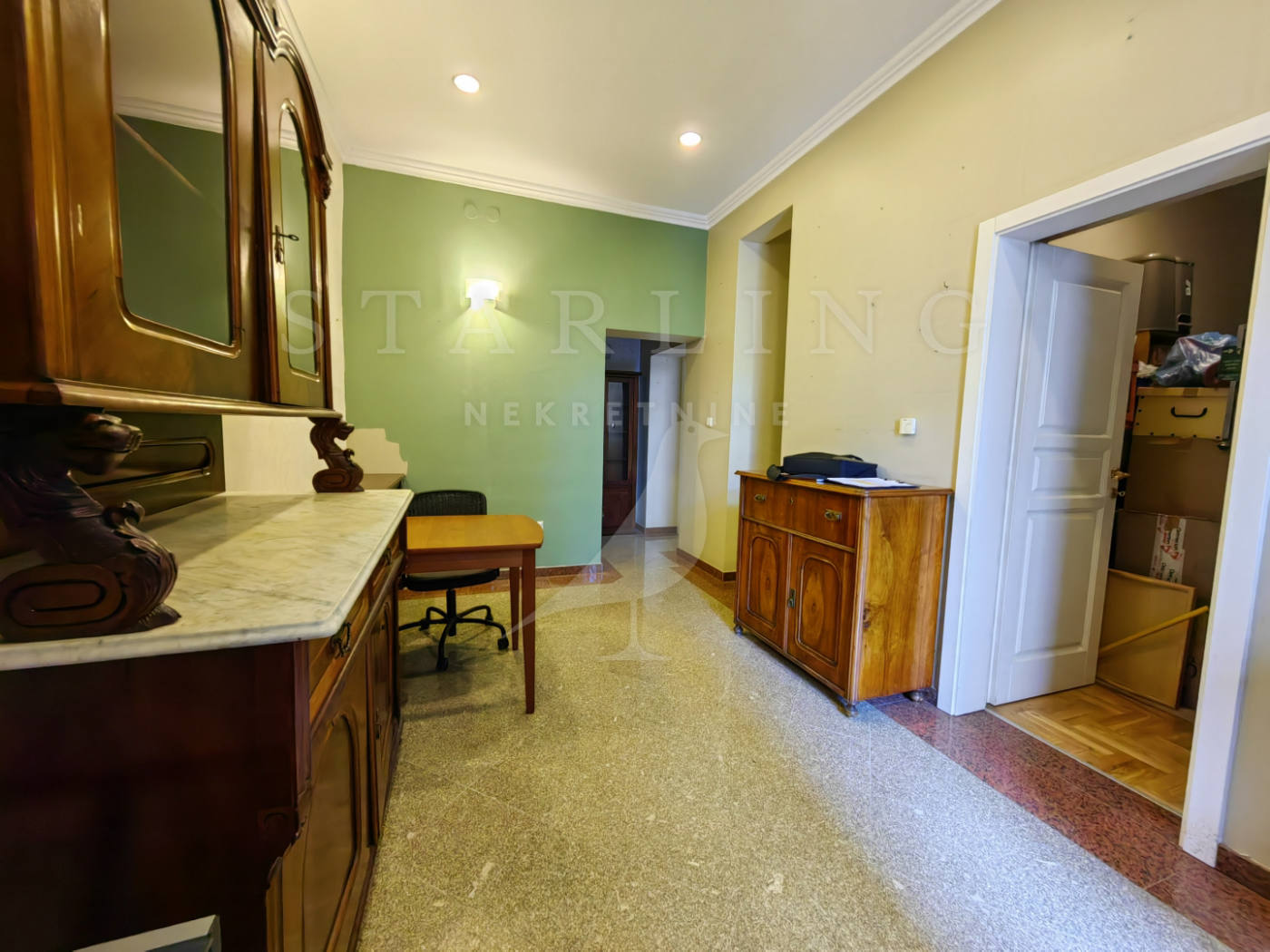 Квартира, 678 м², 205 832$ — FAKTOR