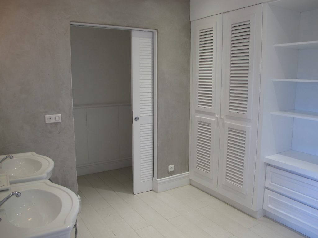 Дом, 16404 м², 4 200 000$ — FAKTOR