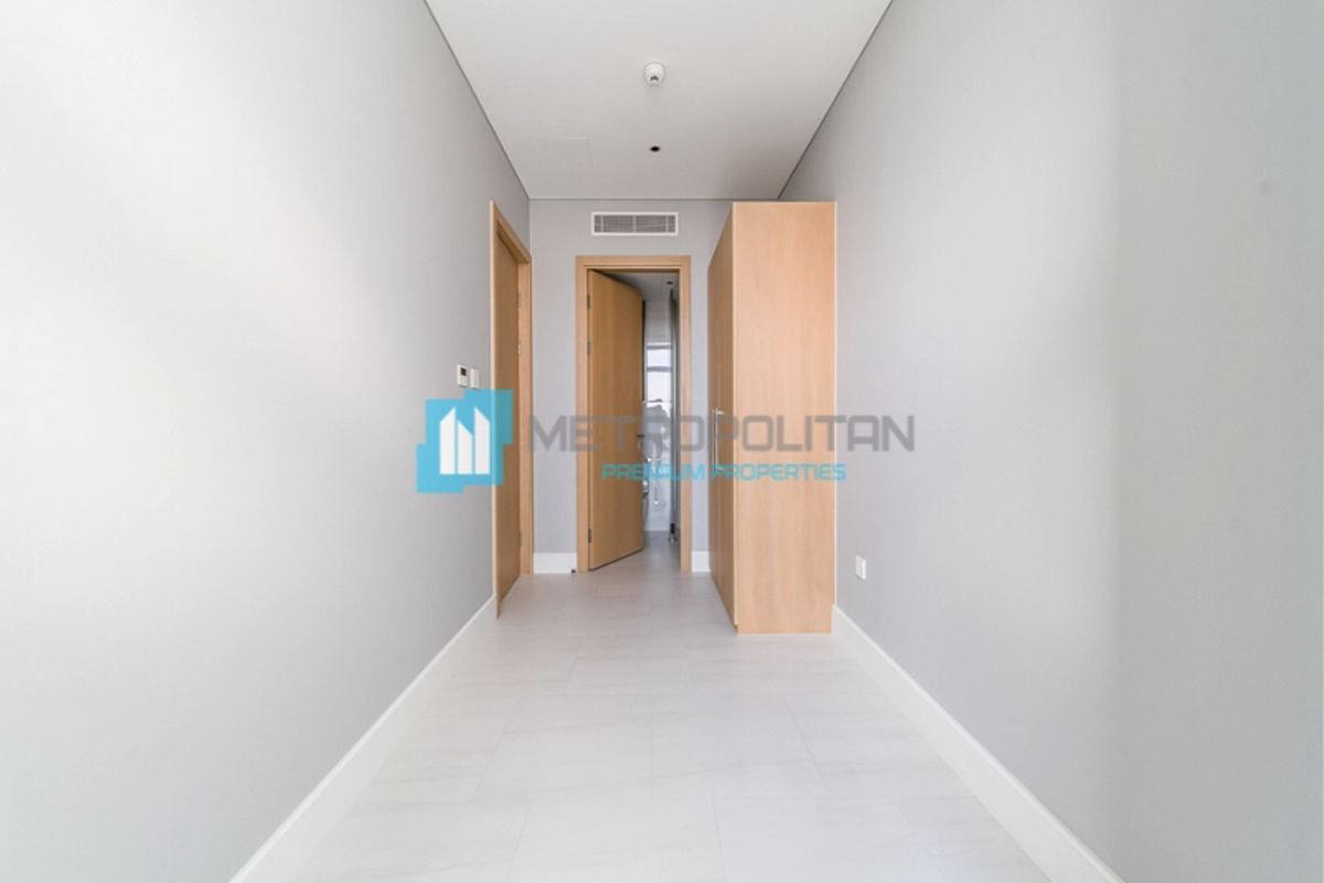 Квартира, 1292 м², 953 500$ — FAKTOR