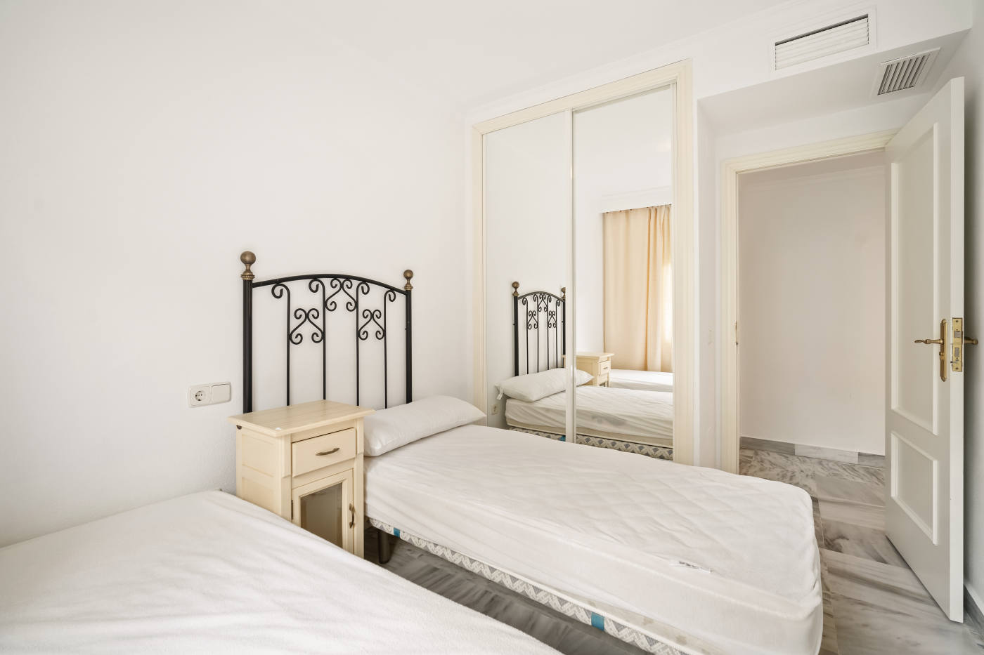 Квартира, 1582 м², 465 361$ — FAKTOR