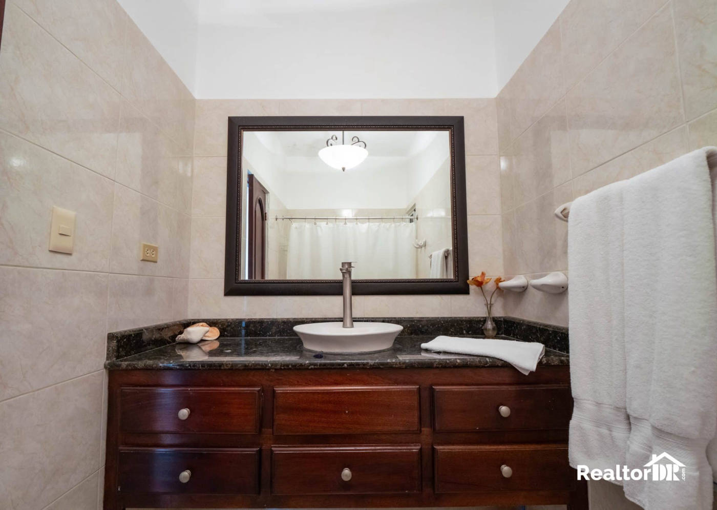 Квартира, 1432 м², 229 000$ — FAKTOR